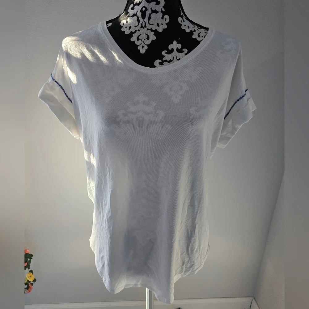 Lululemon White Cuffed Sleeve Relaxed Tee No Size